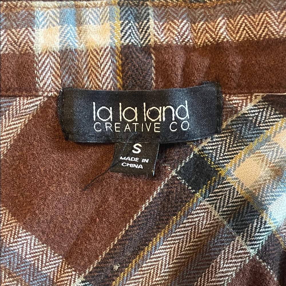 Buckle Brown Plaid Button Down Shirt - Picture 6 of 6